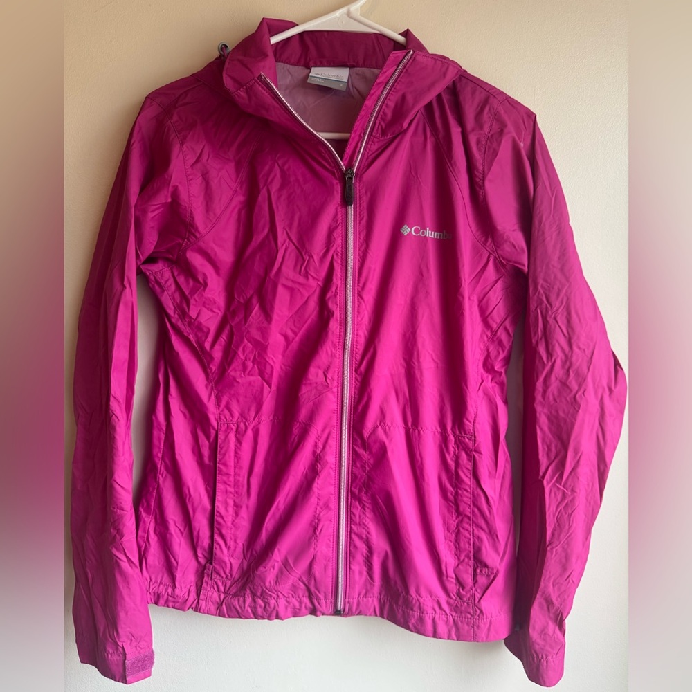 Women’s Columbia Packable Vibrant Pink Jacket size small NWOT